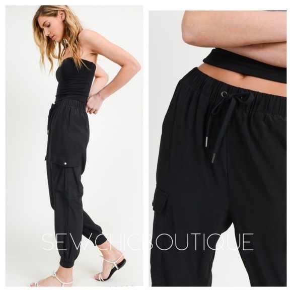 SOFT Cargo Joggers with pocket detail - Picture 3 of 4